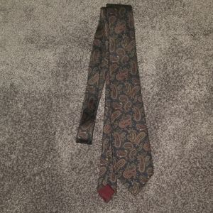 Paris silk tie